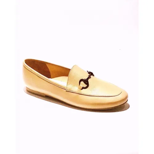 C110 - Flat Leather