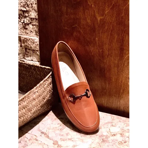 C110 - Flat Leather